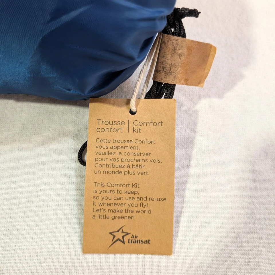 Air Transat Travel Comfort Kit - photo 3