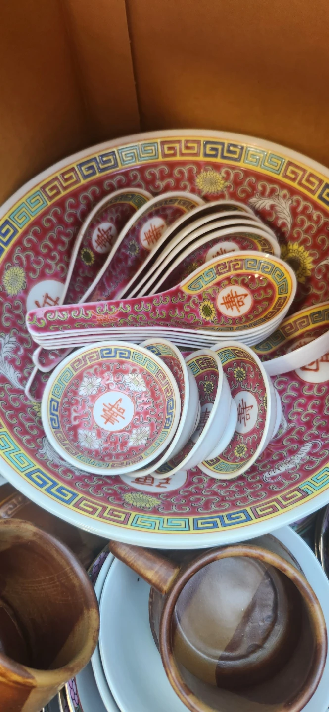 Chinese Soup Spoons and Small Bowls Set