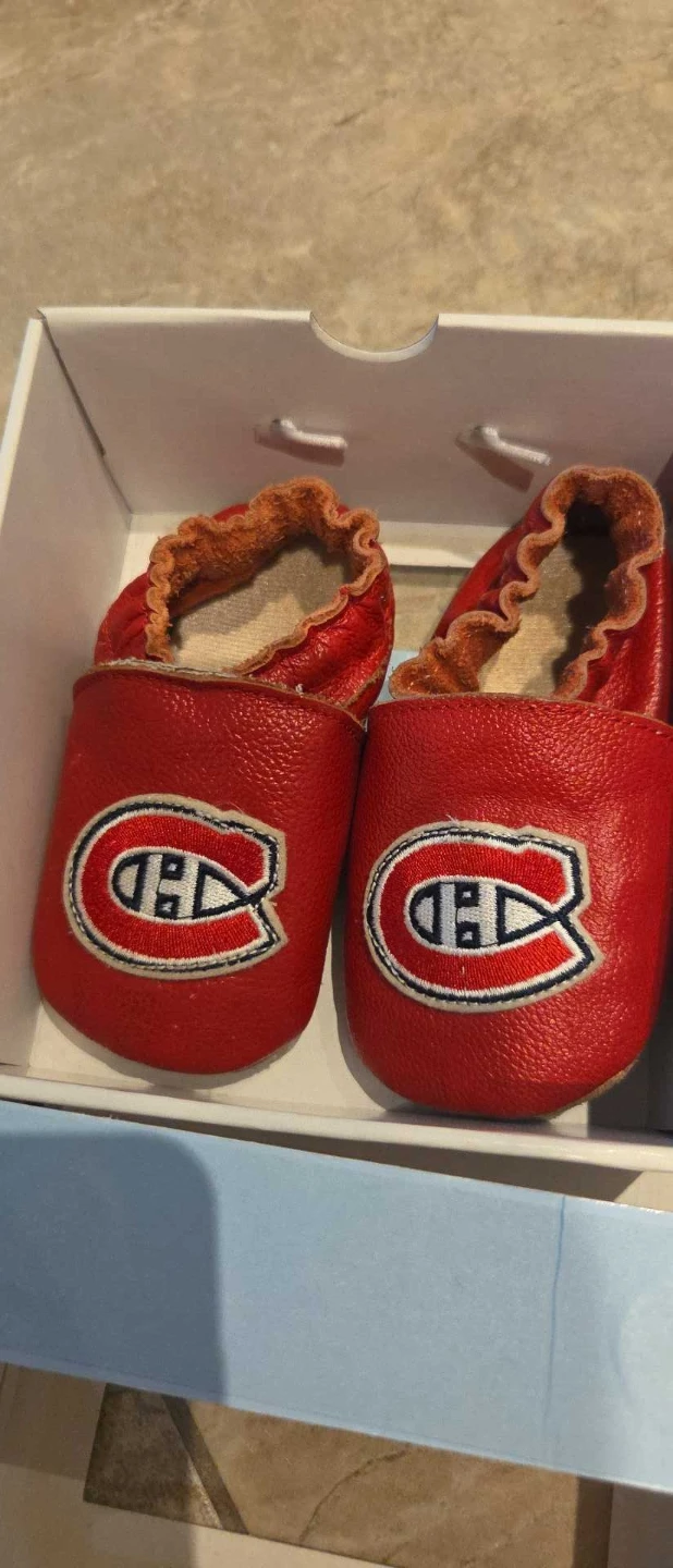 Robeez Montreal Canadiens Soft Soles Crib Shoes