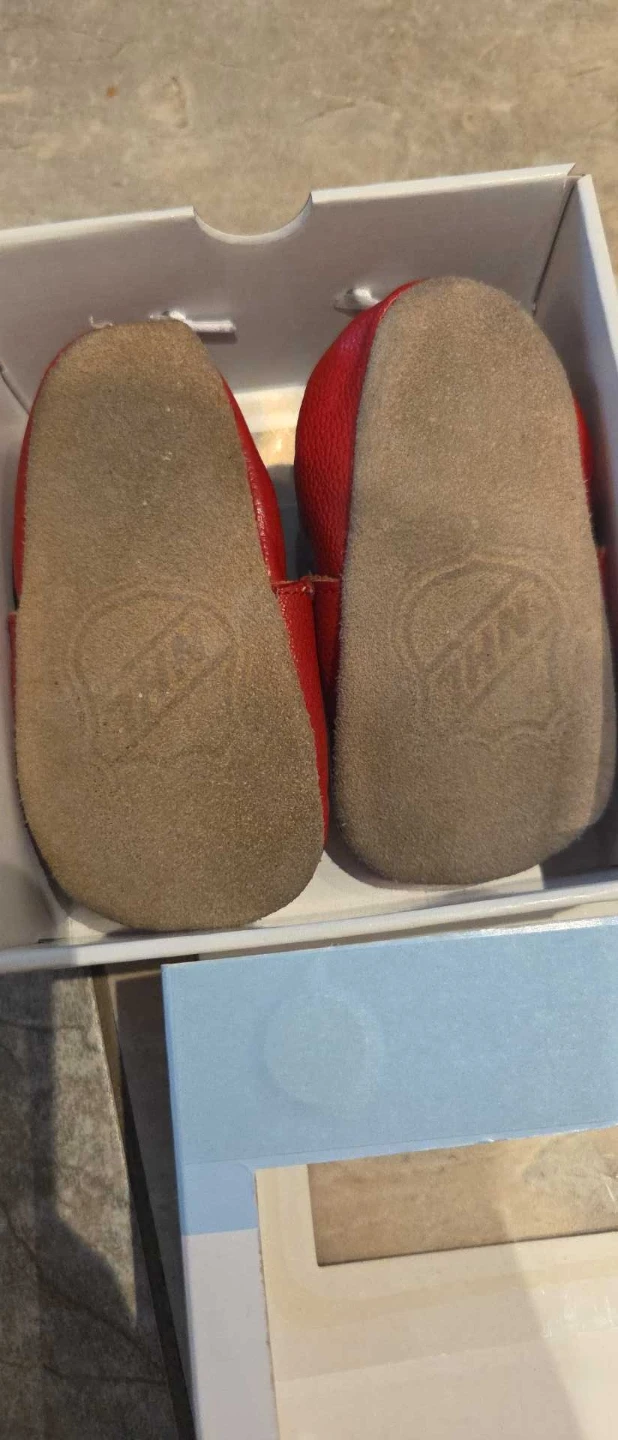 Robeez Montreal Canadiens Soft Soles Crib Shoes - photo 4