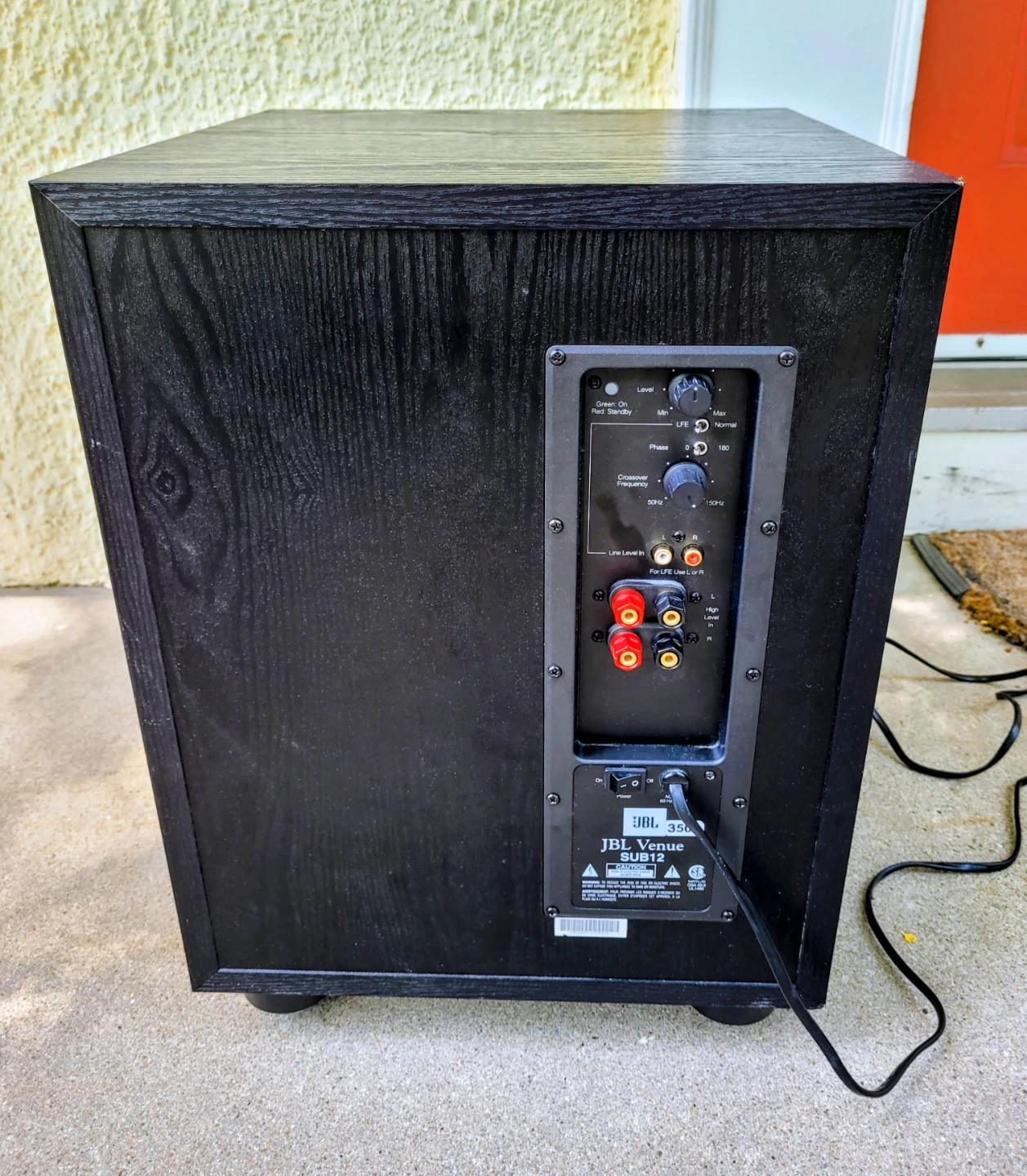 JBL Venue SUB12 Subwoofer - 12" 250w (RMS) / 500w Peak - photo 3