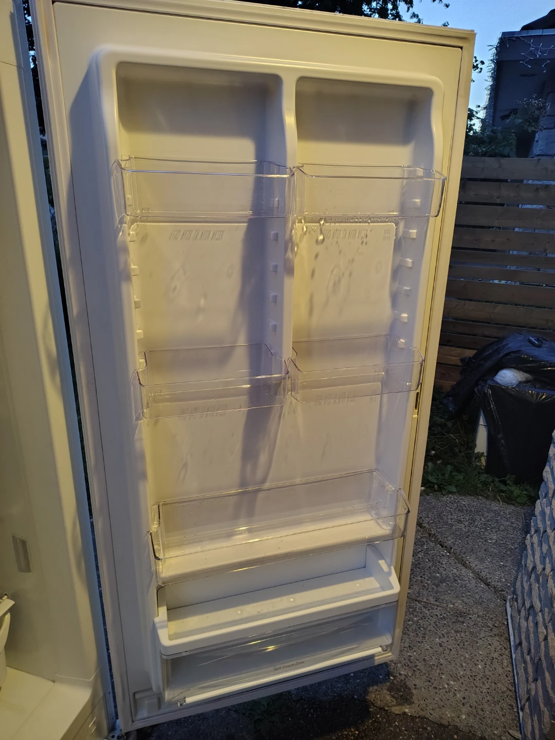 Kenmore Elite Upright 20.5 cu ft Frost Free Freezer - photo 4