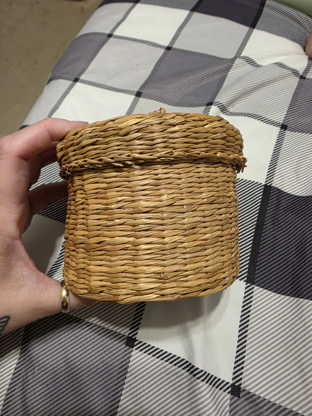 Small wicker storage container