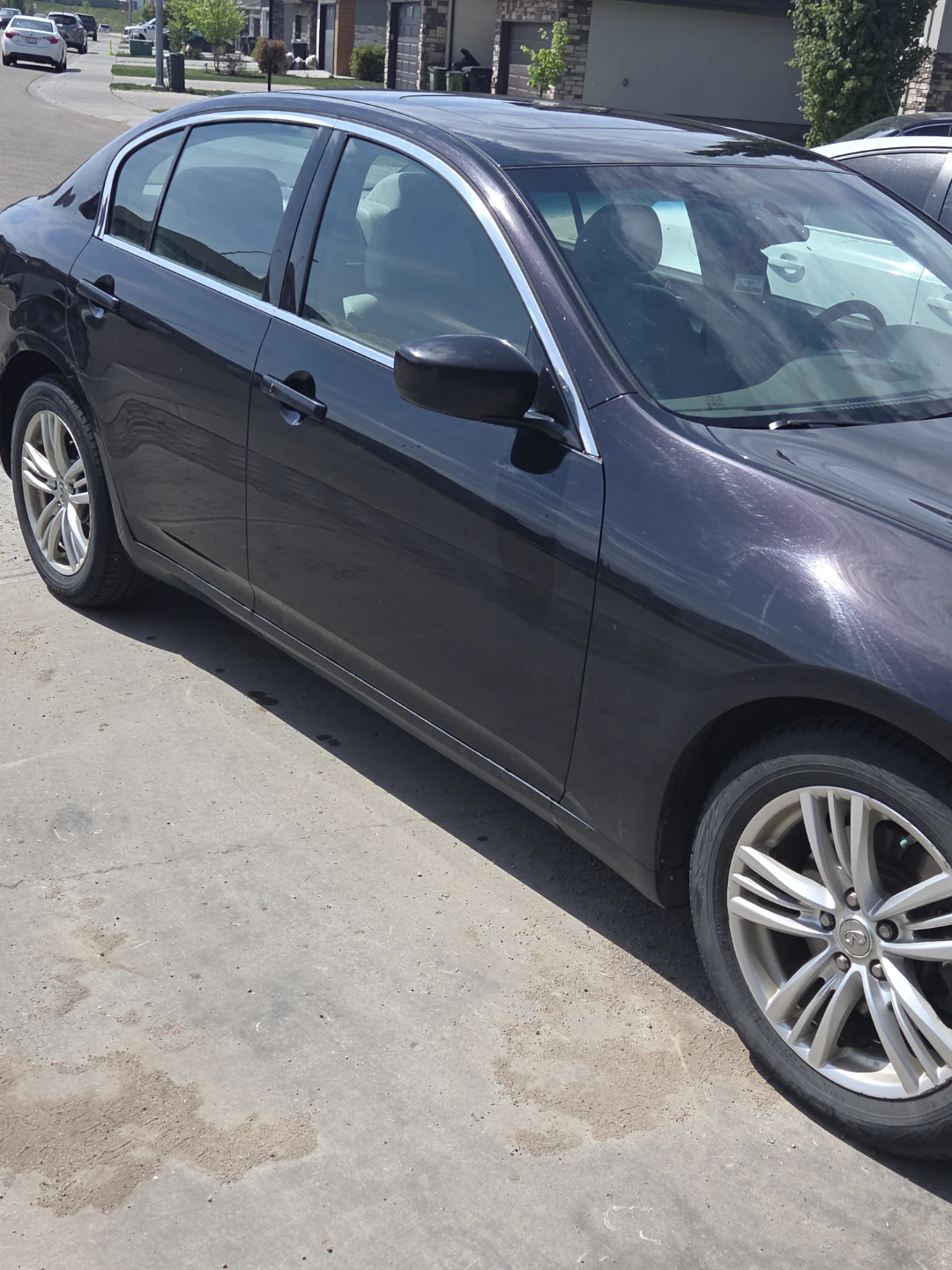 Black INFINITI G37x Sedan - photo 3