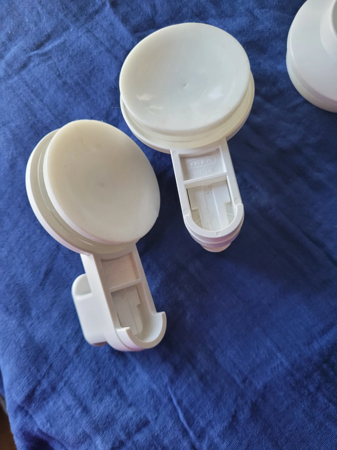 IKEA TISKEN Hooks with Suction Cups - White (Set of 6) - photo 4