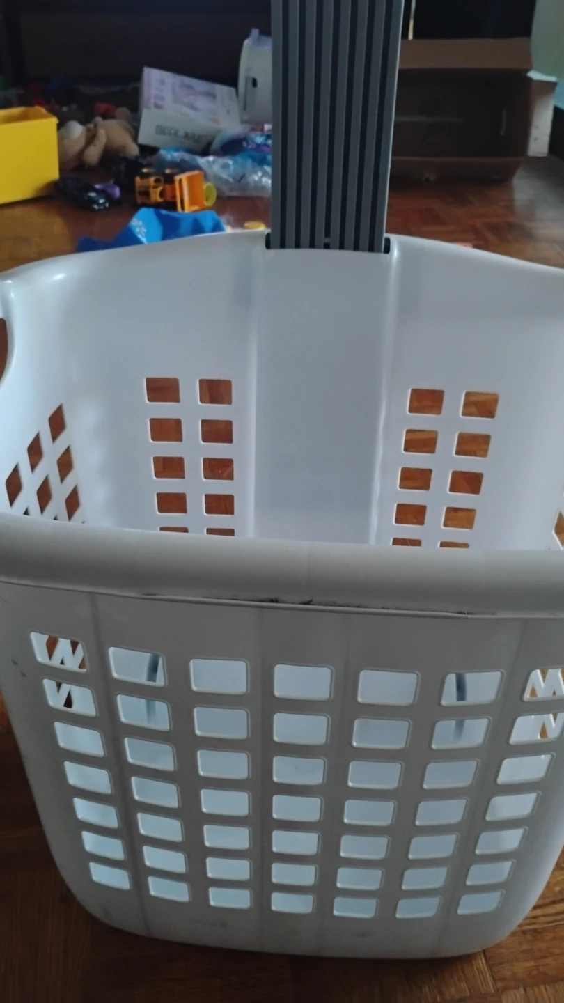 Laundry basket with wheels and Handle
