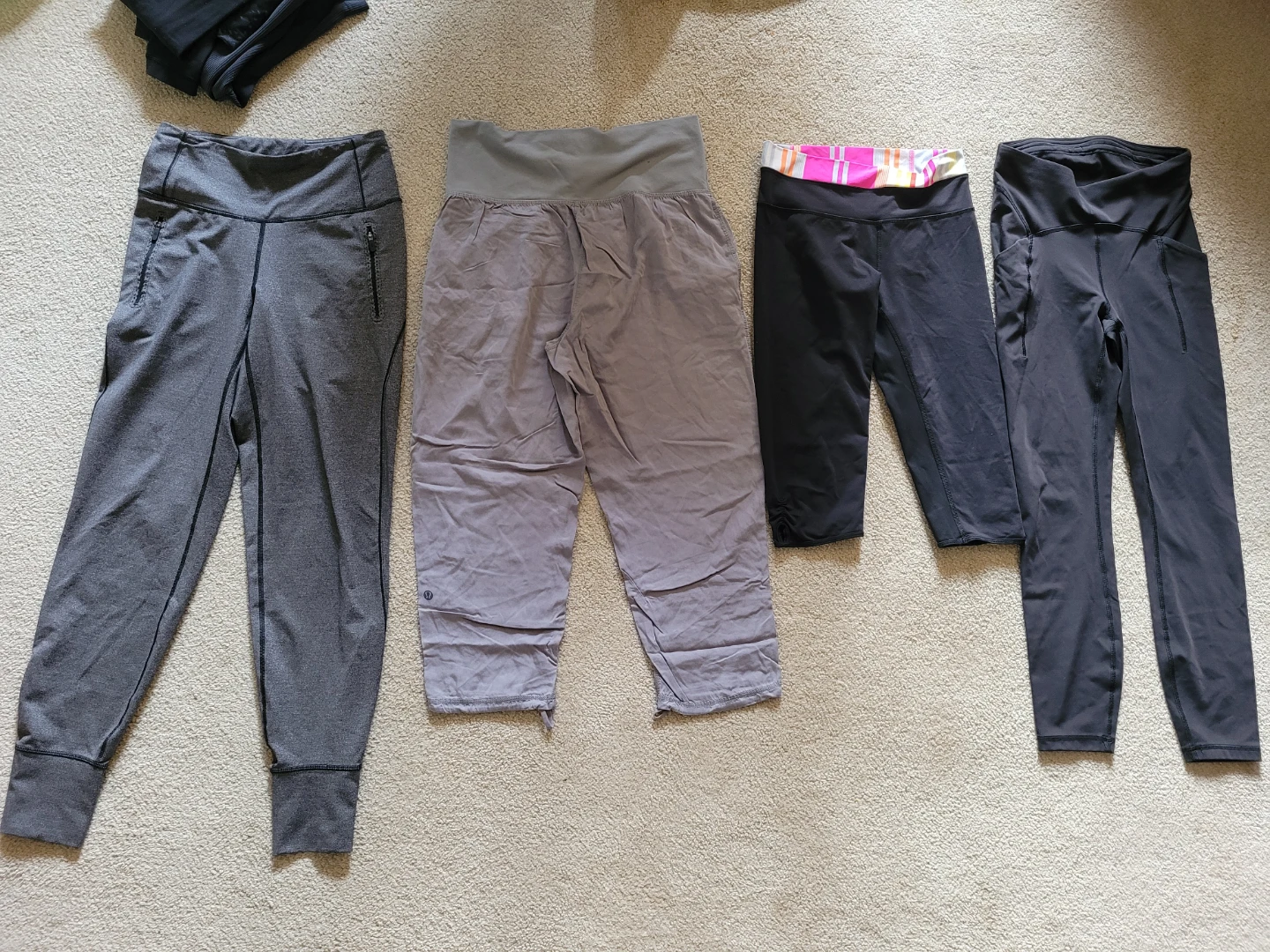 Lululemon size 4 leggings - photo 4