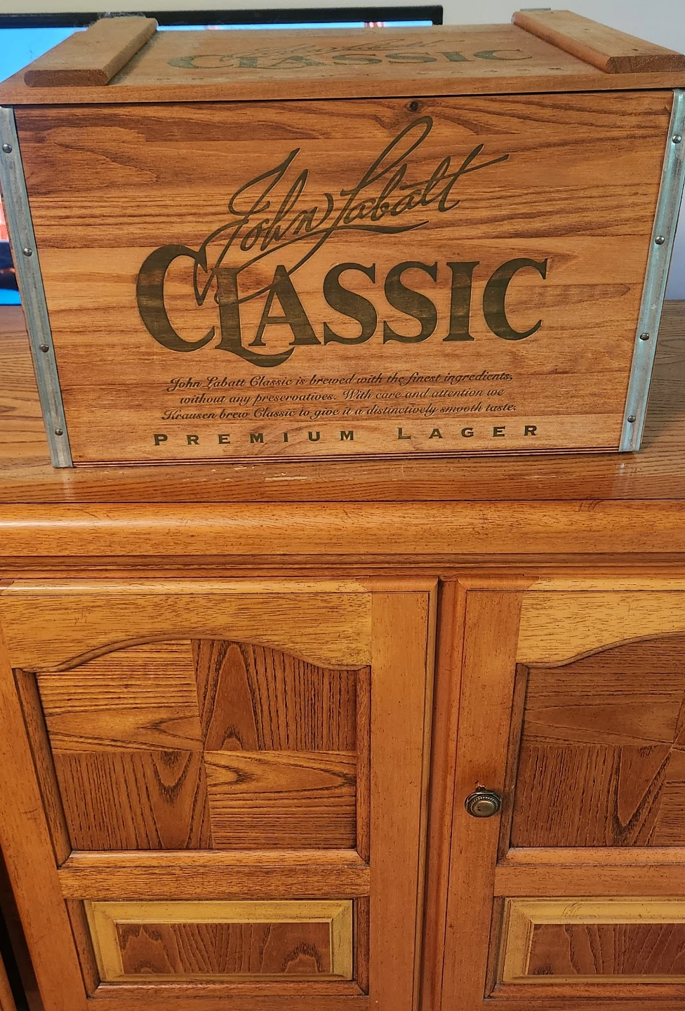 John Labatt Classic Premium Lager Wooden Crate⚽️