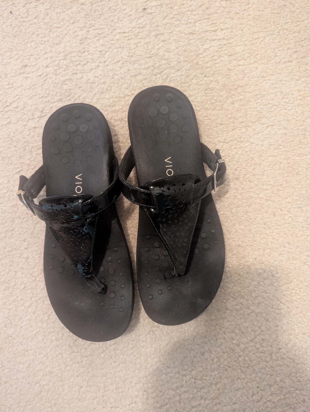 Vionic Sandals, Size 8, fits more like 8.5