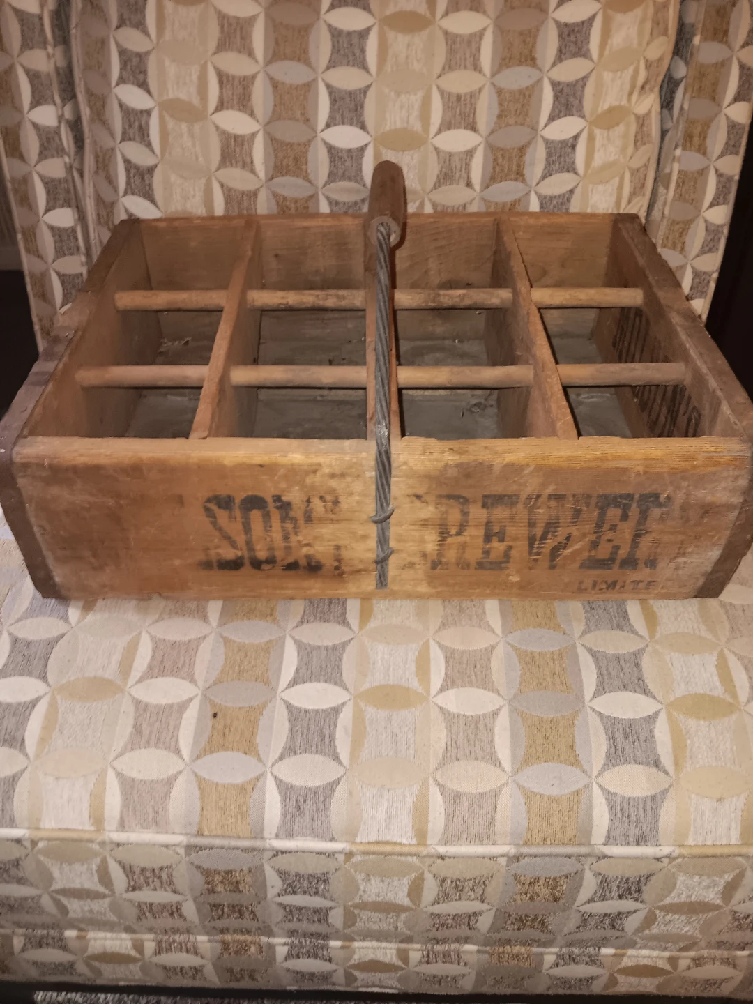 Vintage Molson's Wooden Beer Crate Carrier - photo 2
