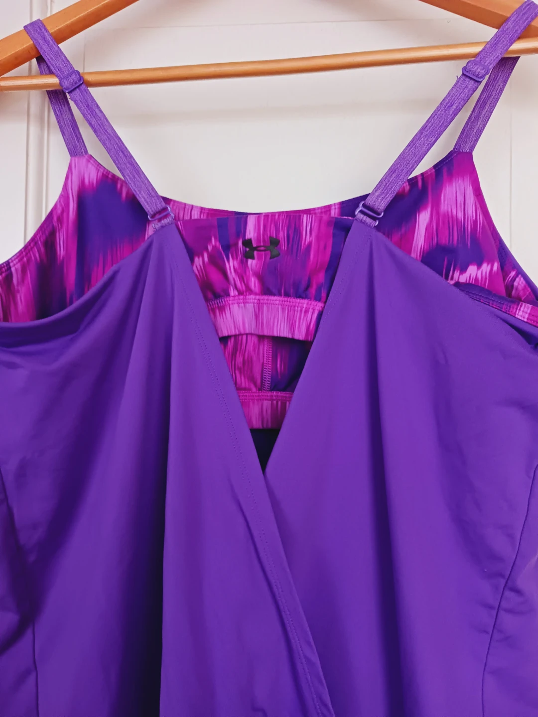 Under Armour Beautiful Purple Camisole Tank Top.size L. - photo 3