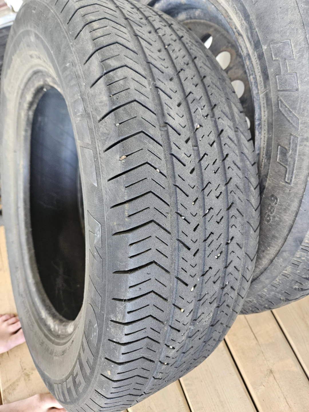 Michelin Tire 215/65R16 - photo 2