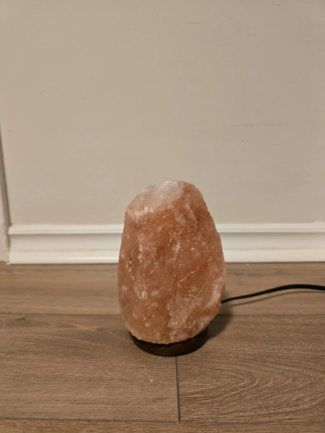 Himalayan salt rock lamp - photo 2