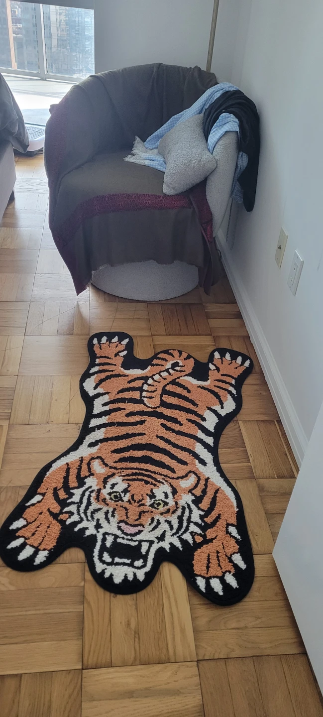 Tiger Shaped Rug - photo 2