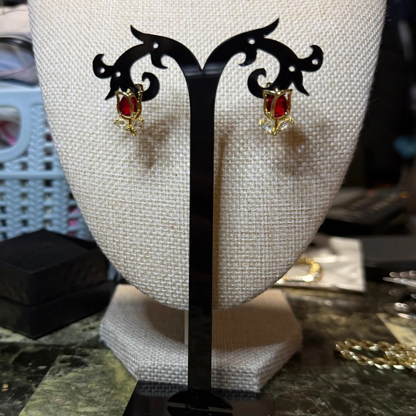 Beautiful earrings in the form of tulips - photo 2