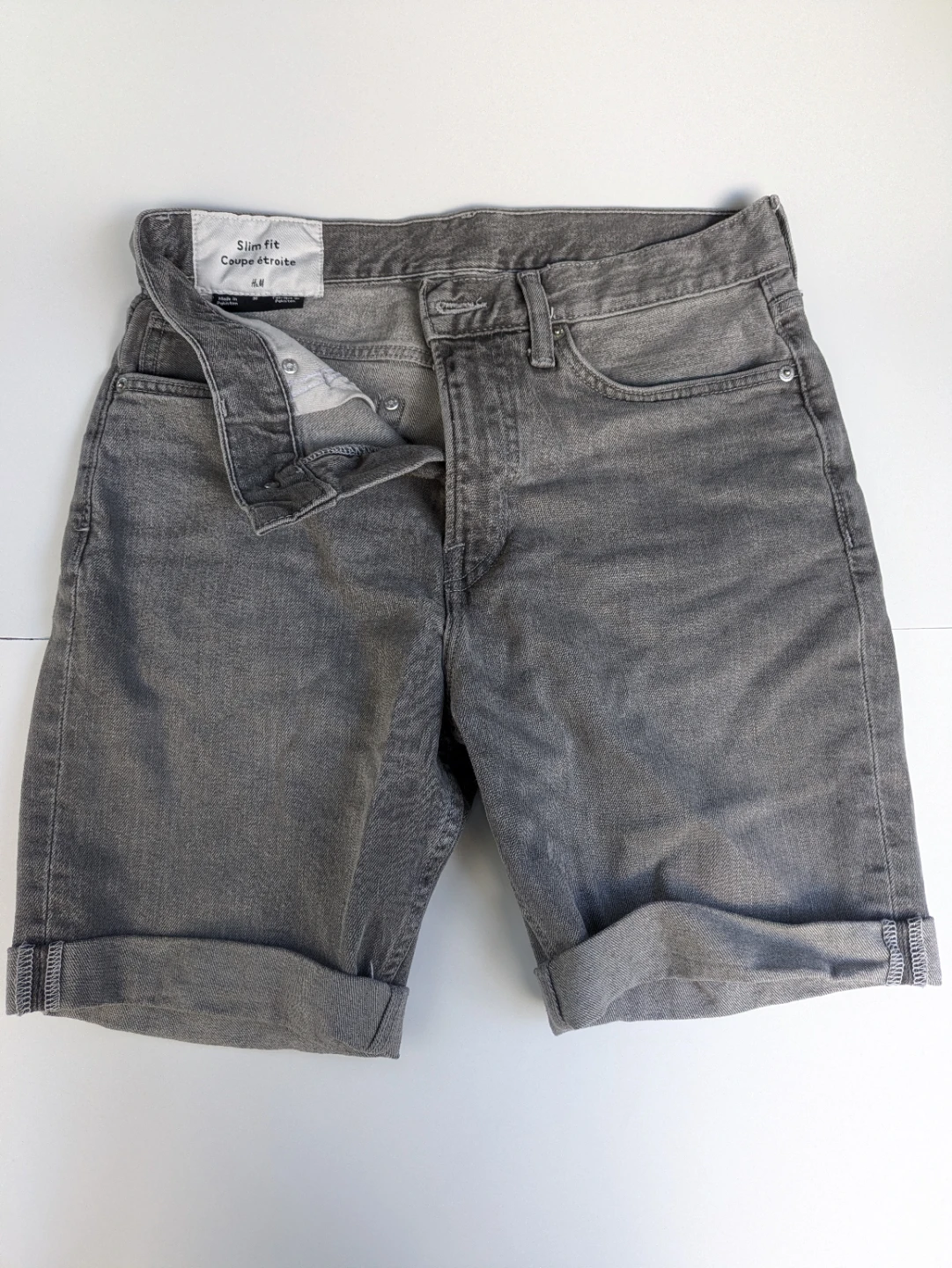 H&M Slim Fit Grey Denim Shorts Size 30 - photo 3