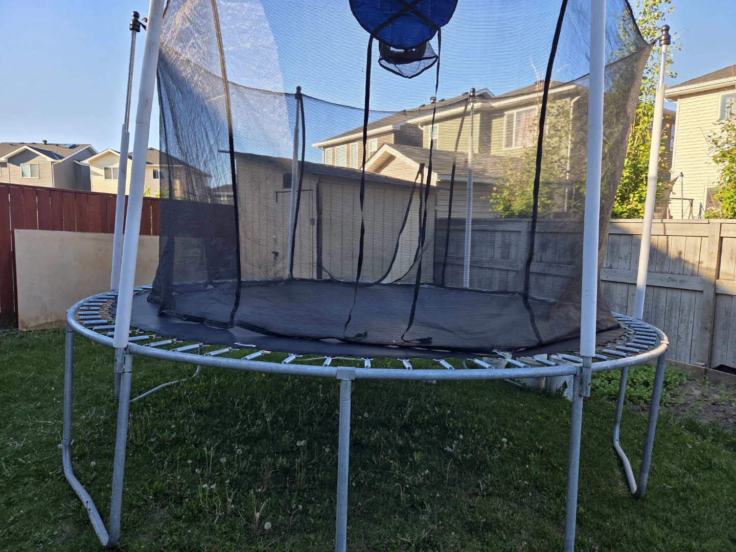 Trampoline with Safety Net