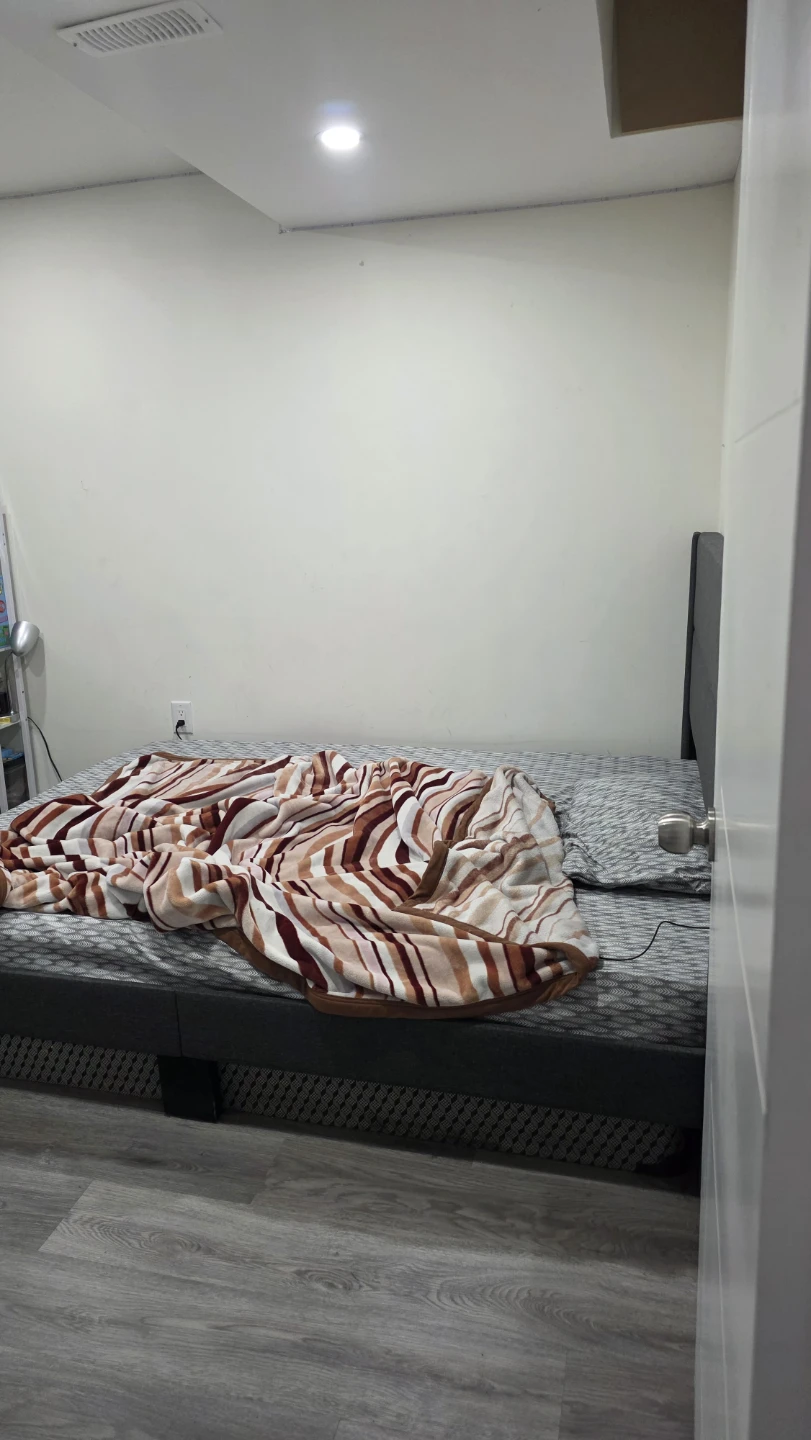 Renting room in basement from month of July