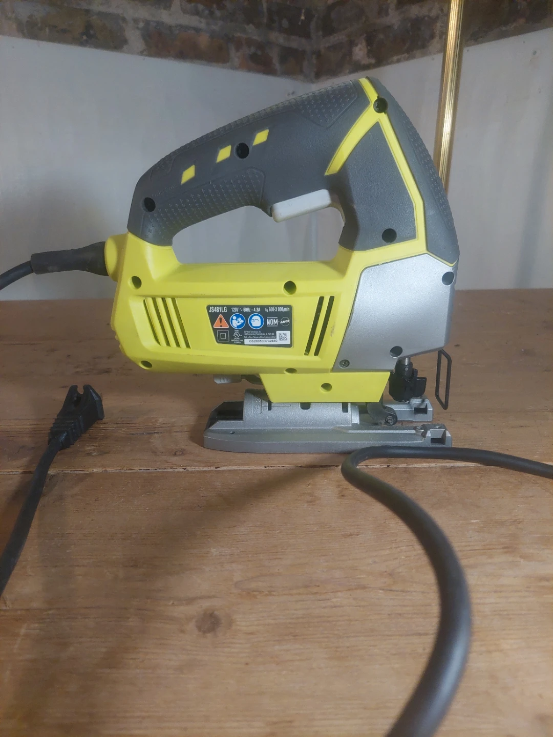 Ryobi Jigsaw plus 10 pack of blades. - photo 3