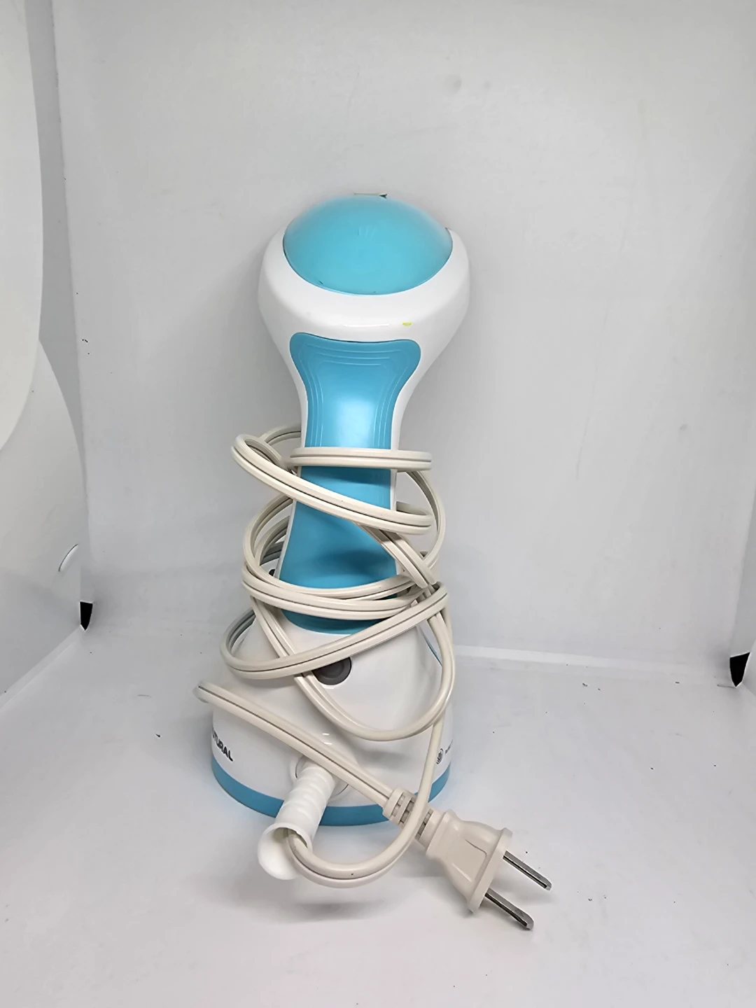 BEAUTURAL Garment Steamer - Model 722NA-0001 - photo 2