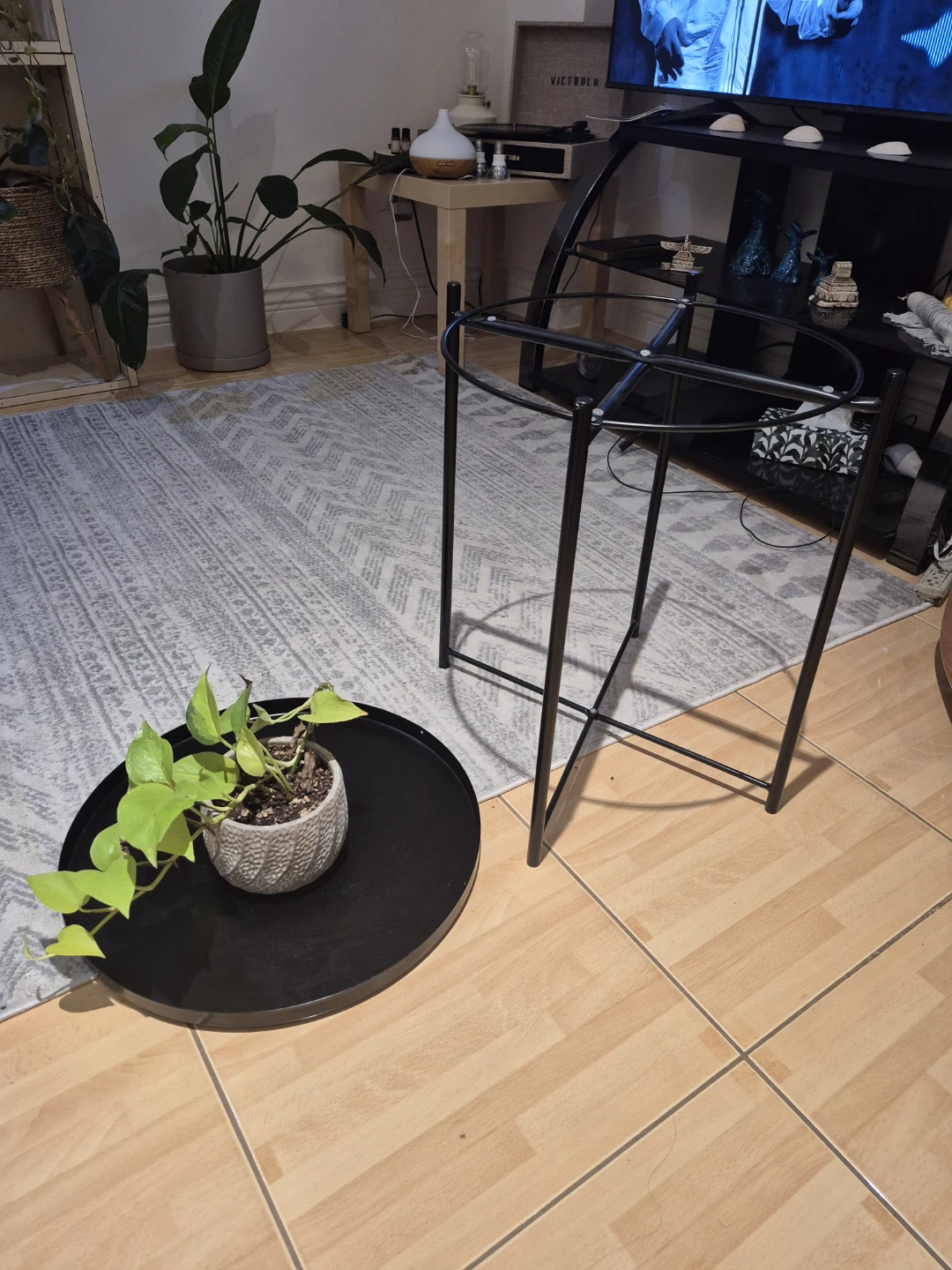 Black Metal Side Table with Tray Top - photo 2