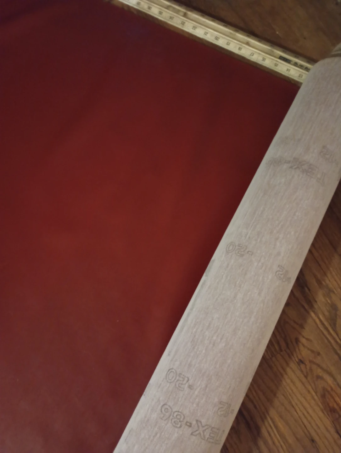 Red pleather roll - photo 2
