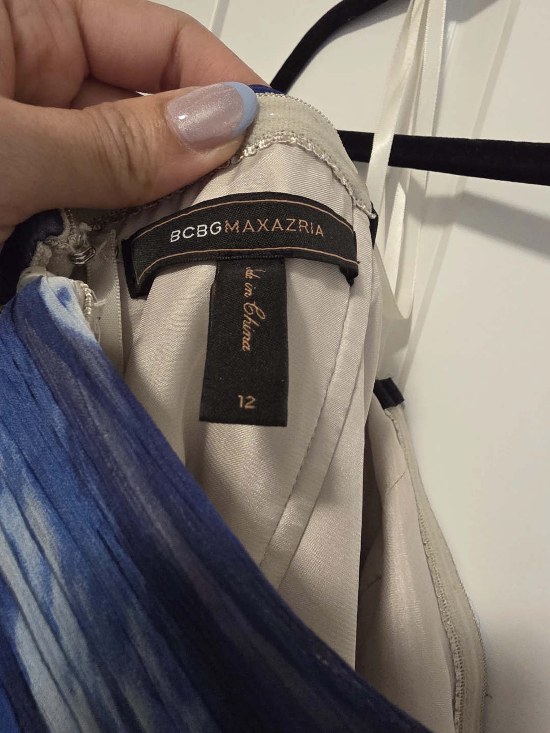 BCBGMaxazria Blue Abstract Print Maxi Dress Size 12 - photo 4