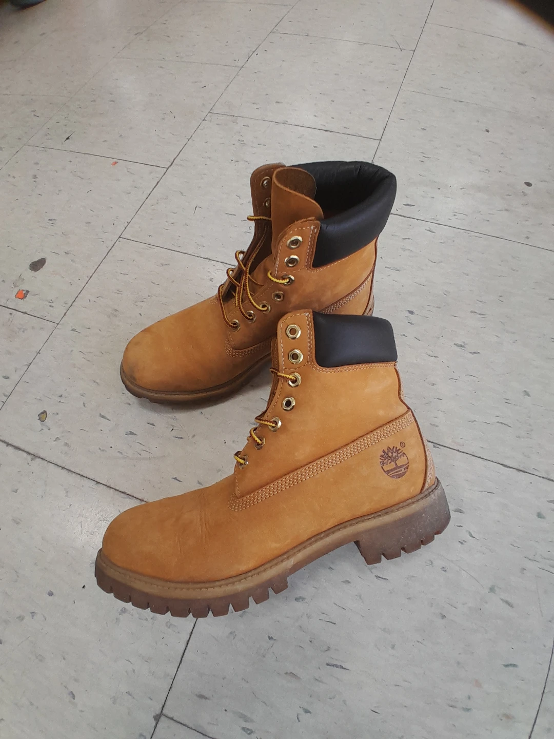 Timberland Classic 6-Inch Premium Waterproof Boots  Size 8 - photo 5