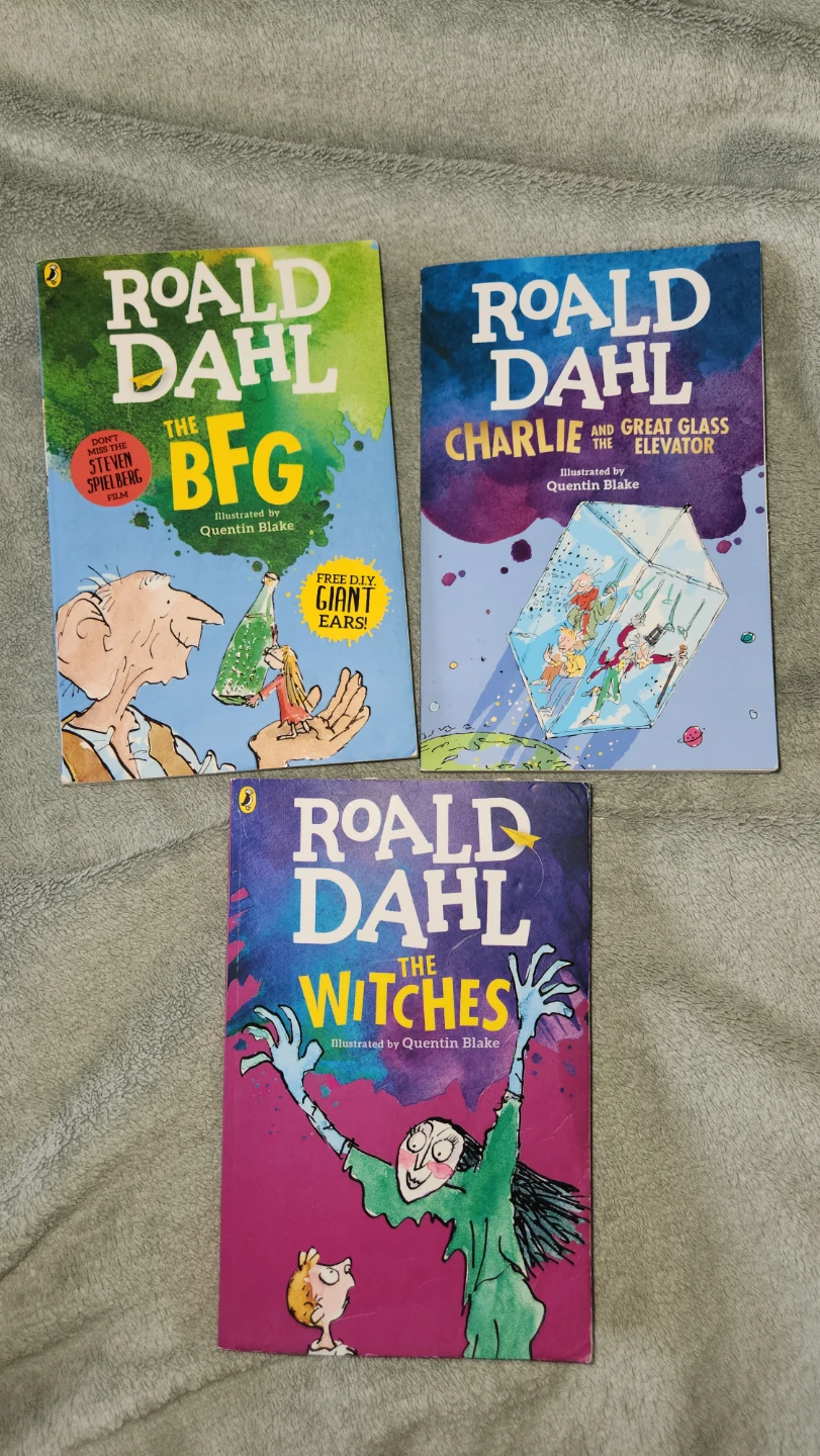 Roald dahl book set ⚽️ 5/each