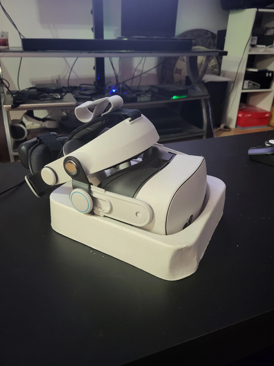 KKCOBVR VR Headset and Controllers