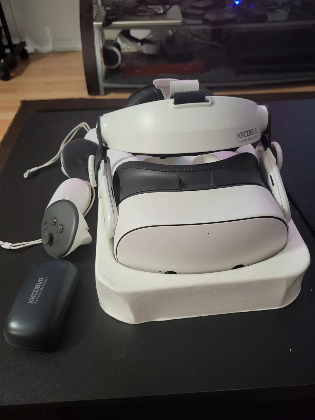 KKCOBVR VR Headset and Controllers - photo 4