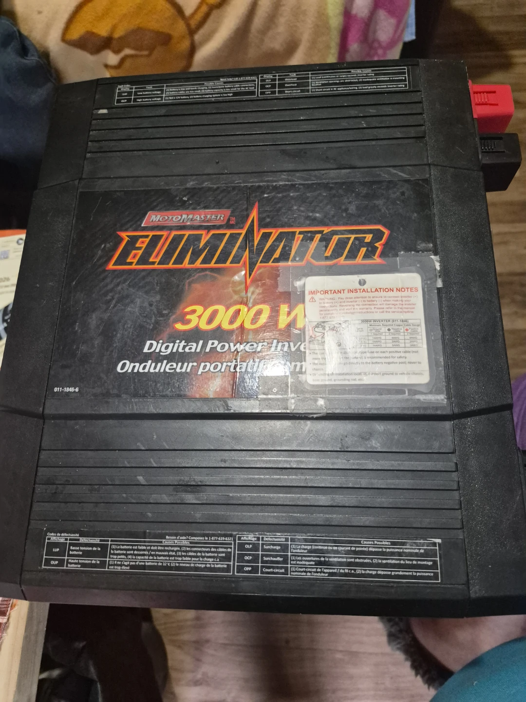 Motomaster Eliminator 3000W Digital Power Inverter