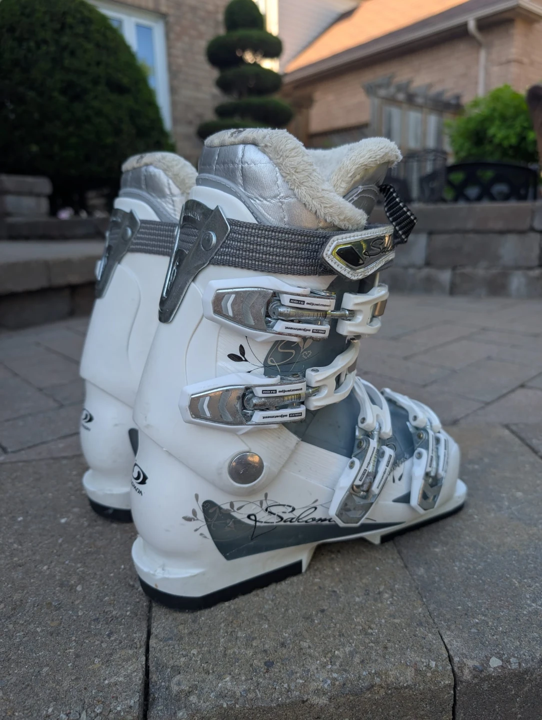 Salomon Ski Boots Girls 23-23.5 - photo 3