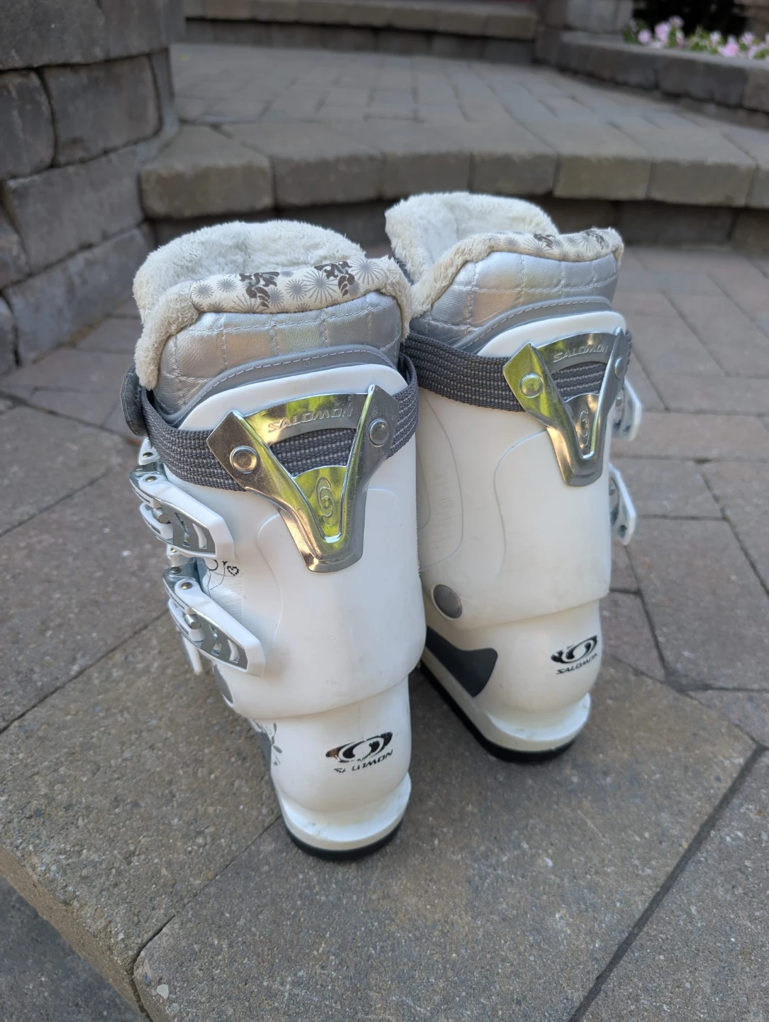 Salomon Ski Boots Girls 23-23.5 - photo 4