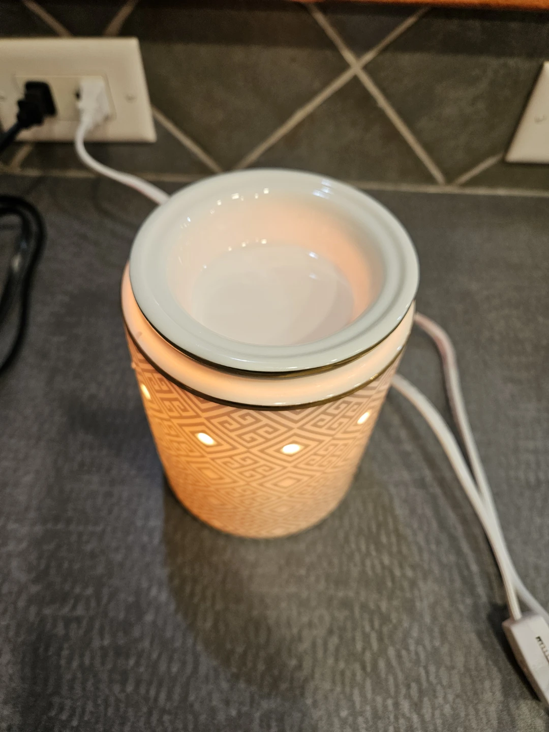 Scentsy Warmer Lamp - photo 2