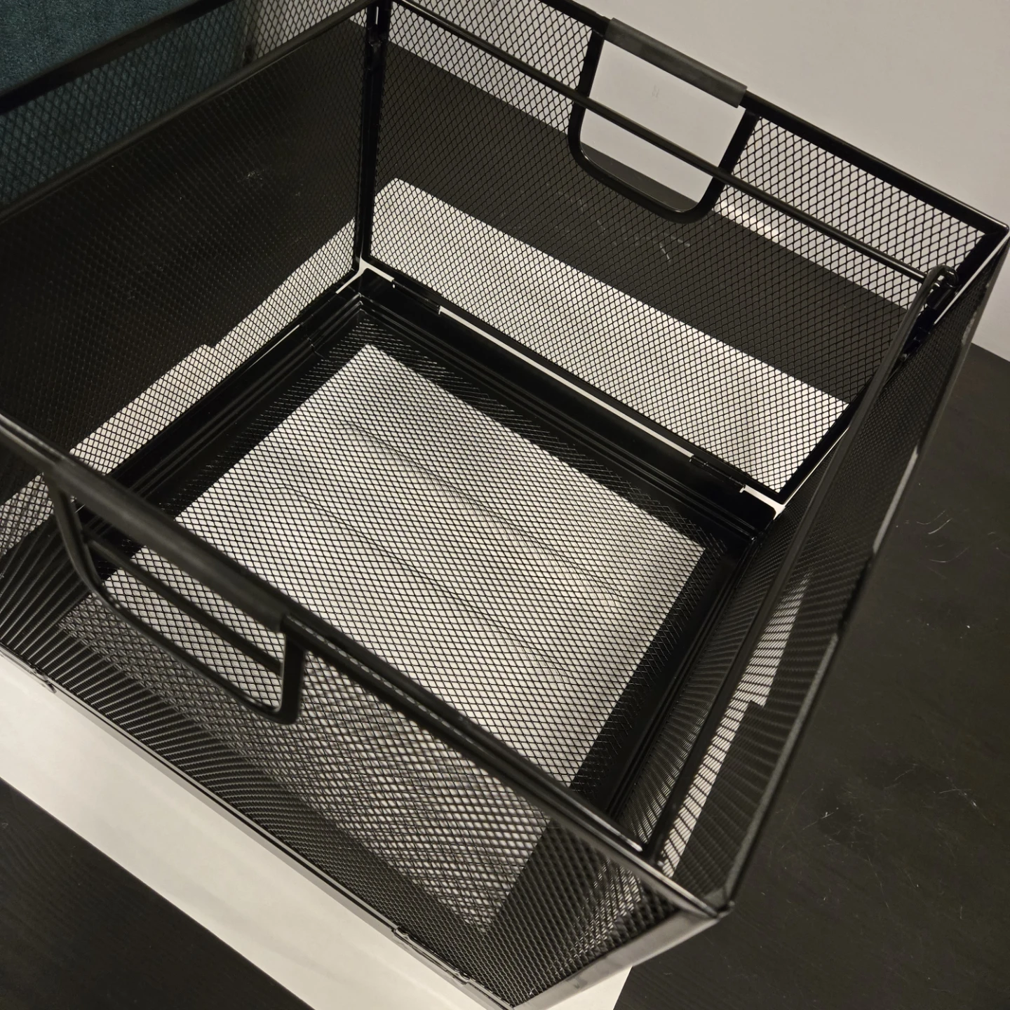 Black metal mesh storage basket - photo 2