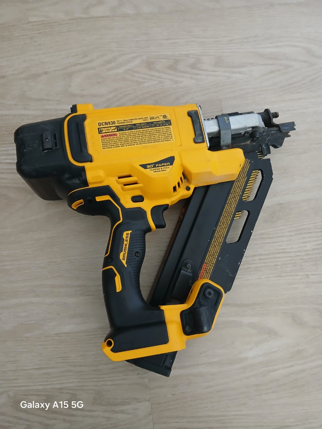 DEWALT 20V MAX DCN 930 FRAMING NAILER