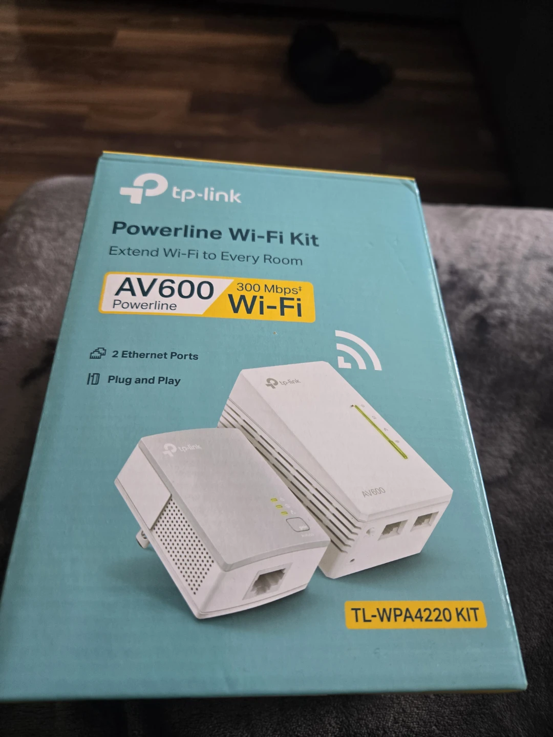 TP-Link AV600 Powerline Wi-Fi Kit TL-WPA4220