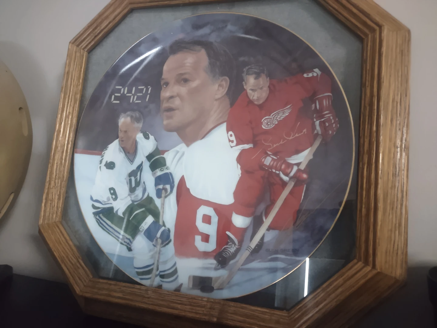 Gordie Howe "Mr. Hockey" Collectible Plate