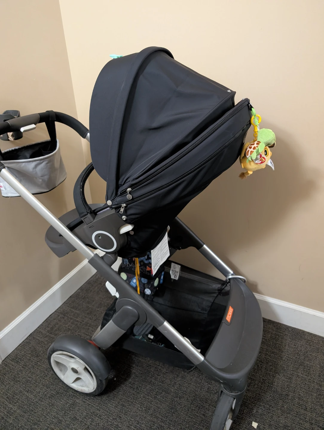 Black Stokke Stroller - Good Condition - photo 2