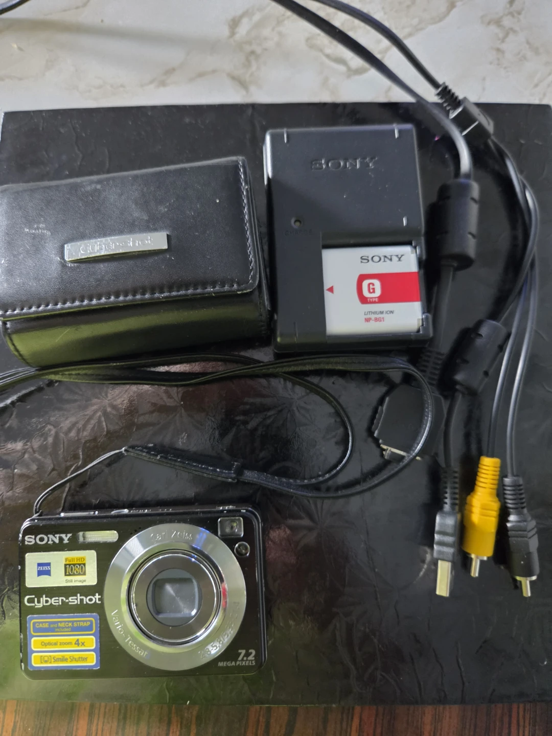 Sony Cyber-shot DSC-W125 Digital Camera