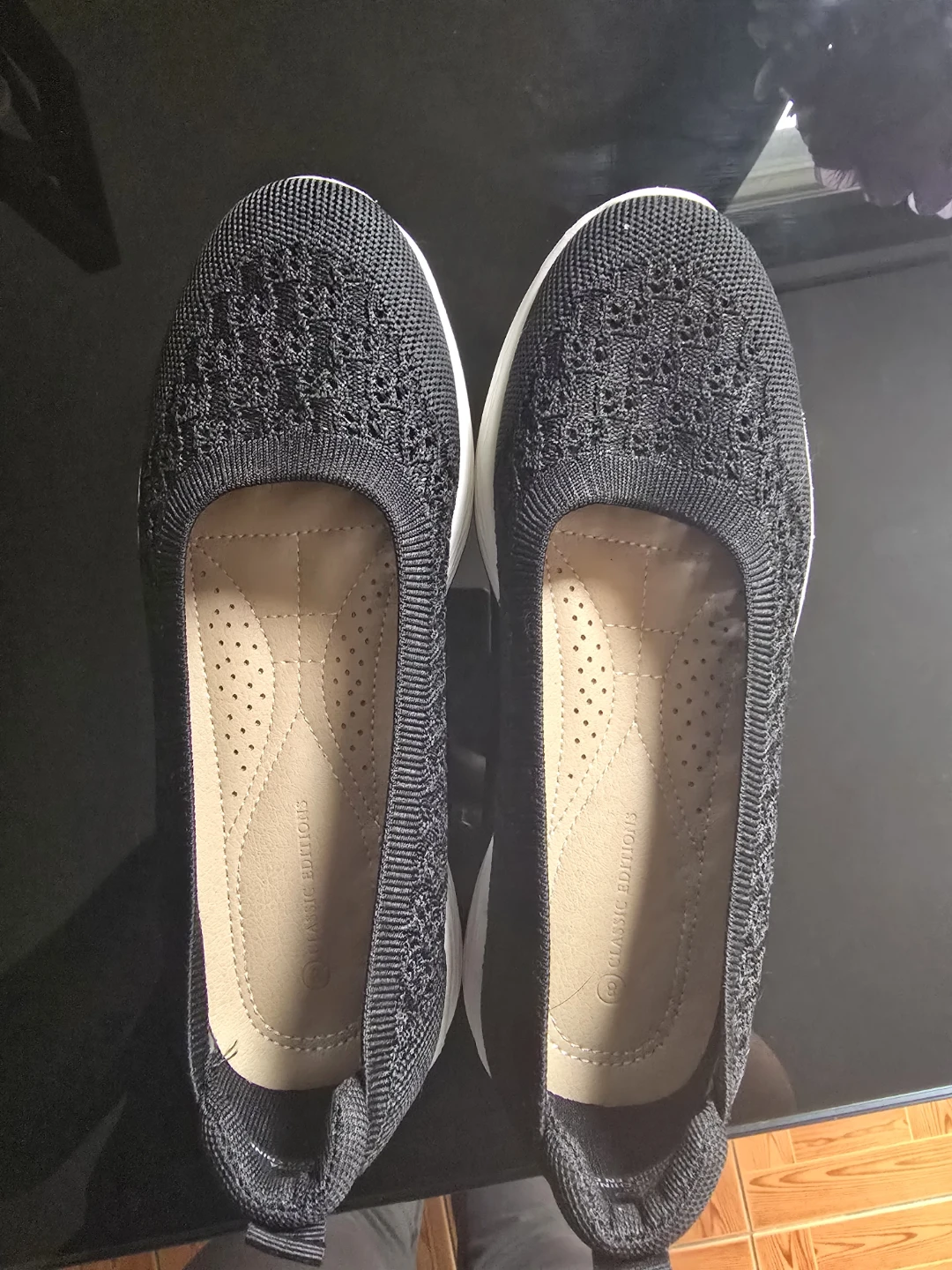 Women's shoes size 9