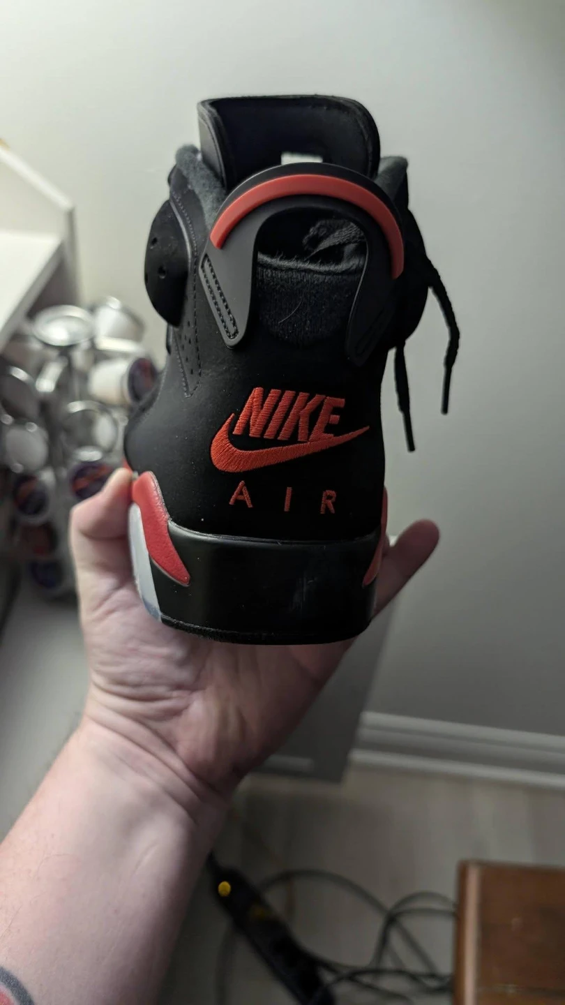 Brand new never worn Jordan 6 infrared Salesman size 9.5 - photo 3