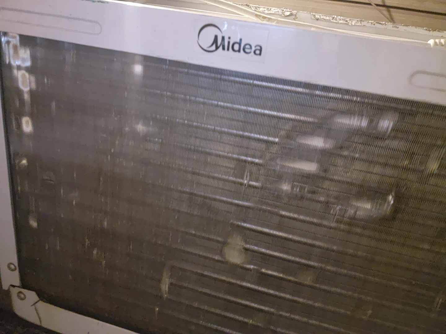 Midea Window Air Conditioner 6000BTU - photo 2