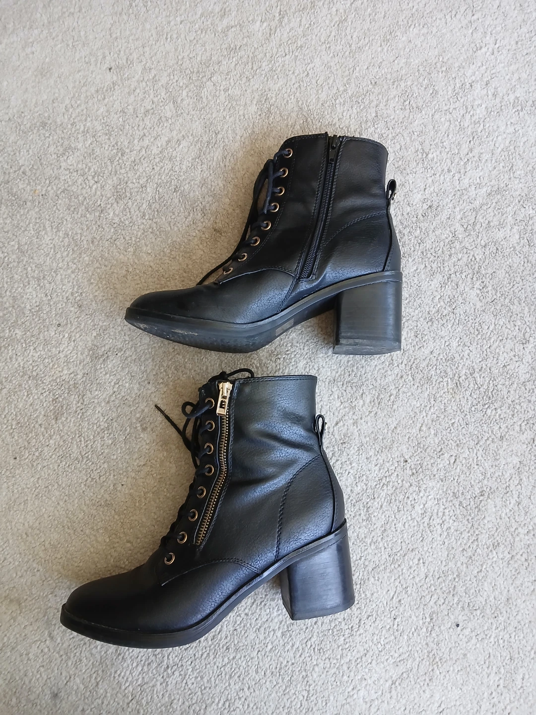 Call it Spring black lace up boots with heel size 8.5 - photo 3