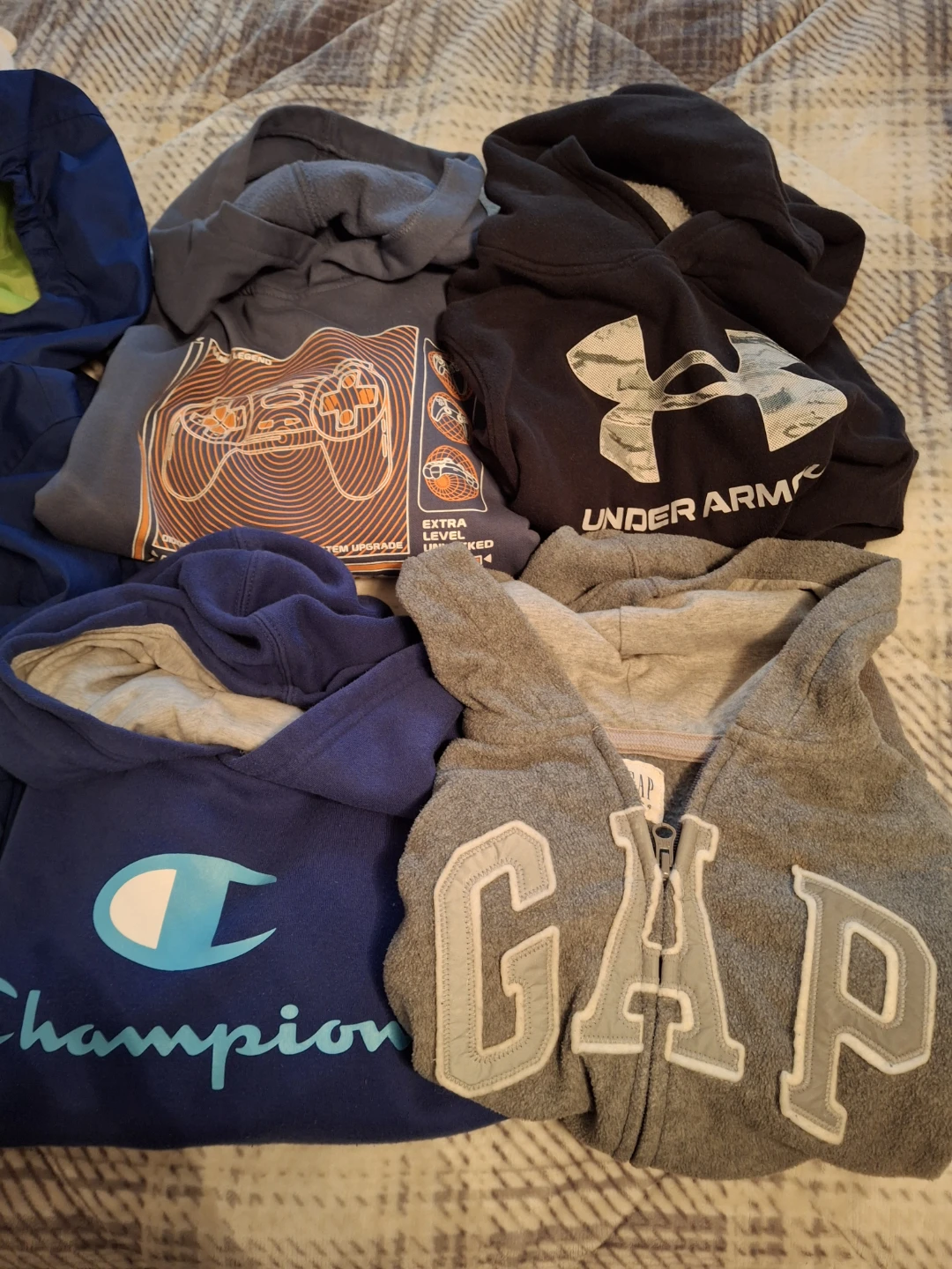 Kids' Clothing Bundle - Hoodies, T-shirts, Shorts - photo 3