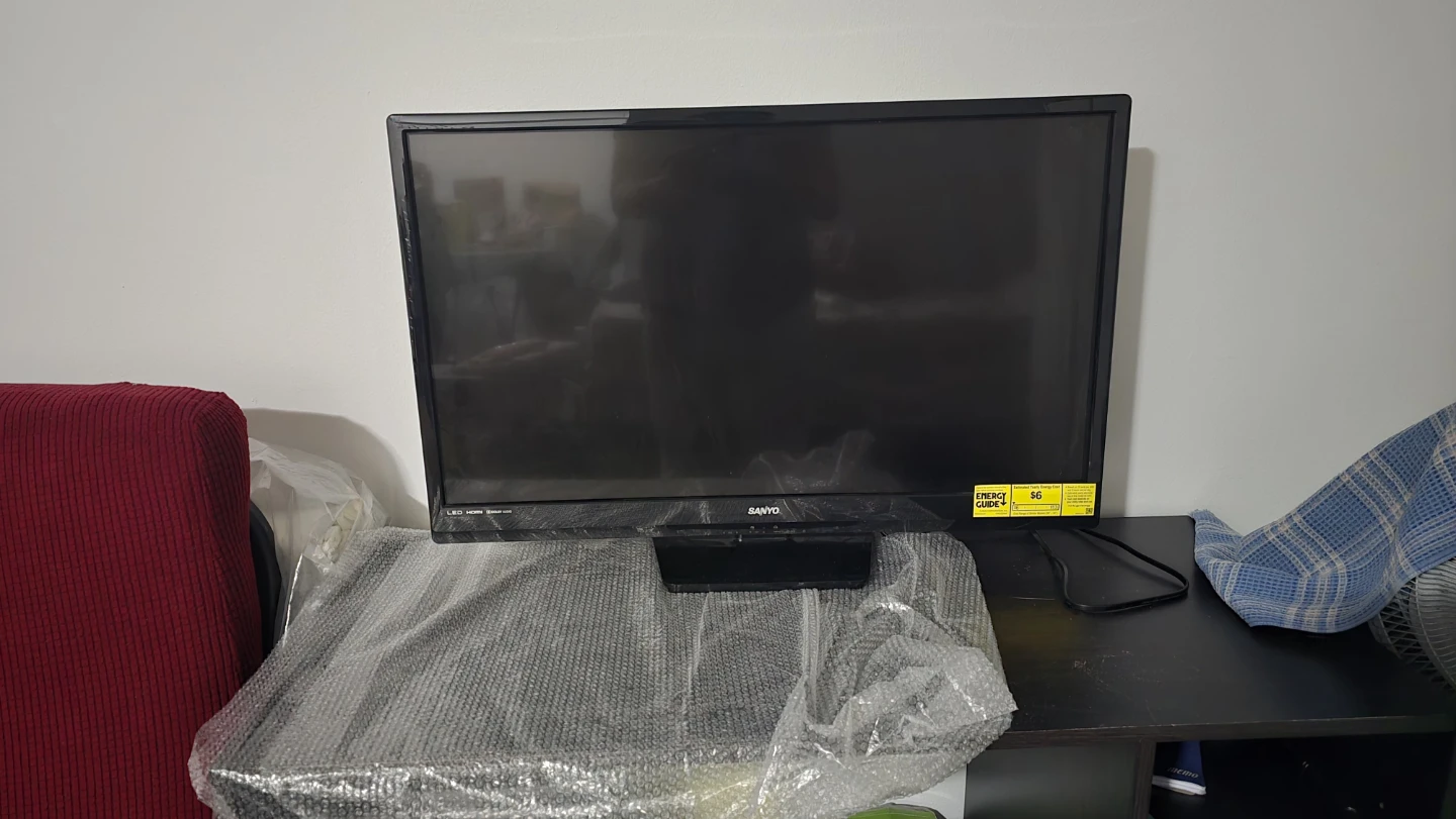 Sanyo 32" LED TV