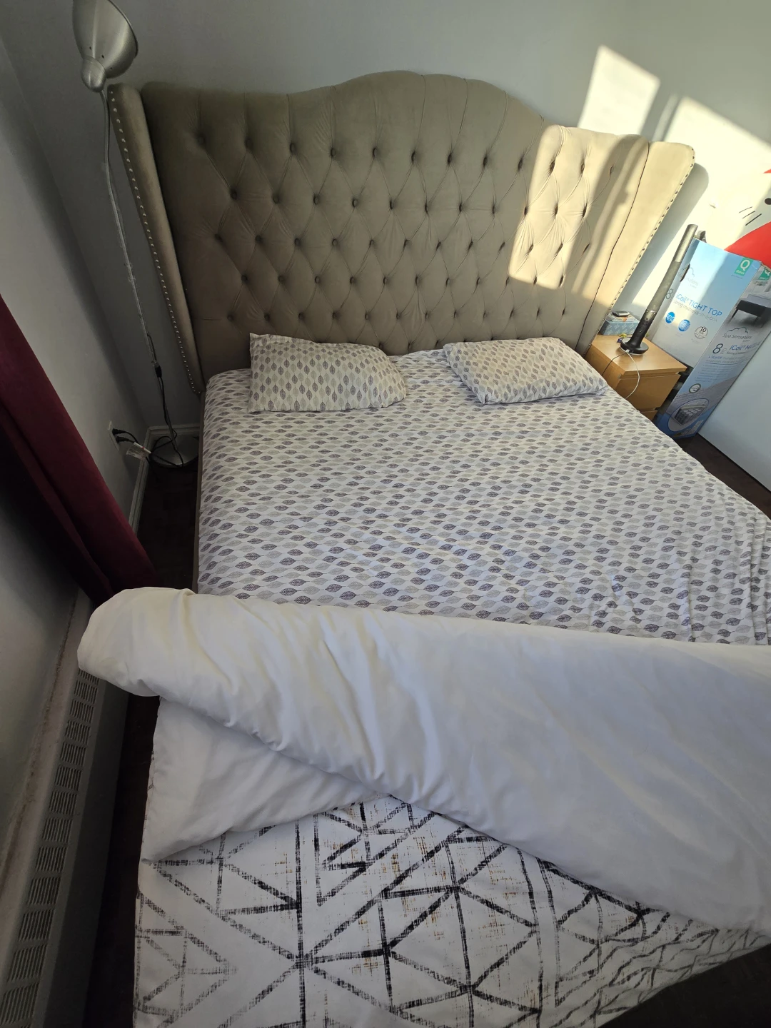 Tufted Wingback Headboard and bed frame king size - photo 4