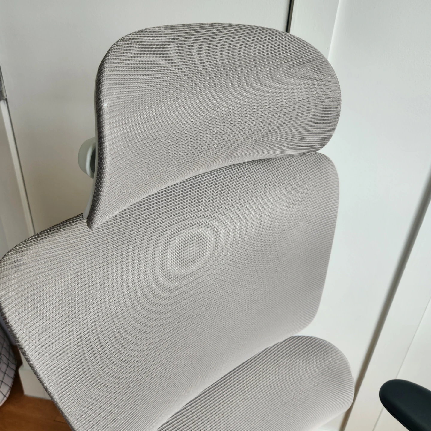 Ergonomic Mesh Office Chair with Headrest - photo 3
