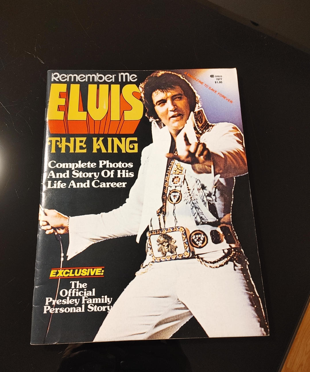 Vintage 1977 Elvis Presley Magazine
